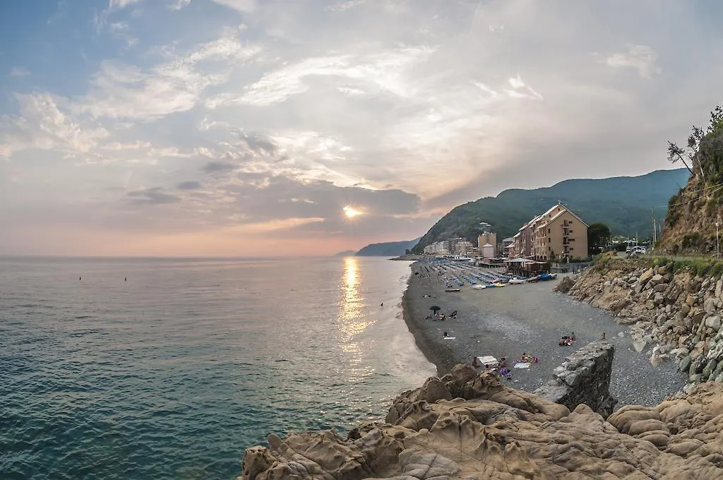 Residence Hotel Kriss Deiva Marina