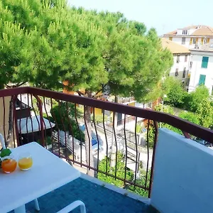 Cristallo **** Varazze