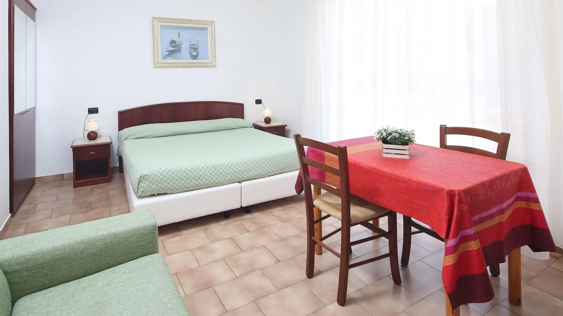Residence Hotel Kriss Deiva Marina 3*,  Italie