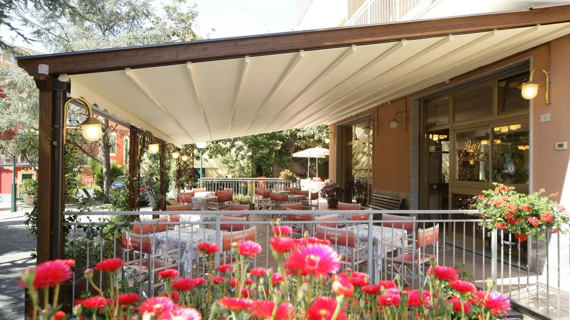 Residence Hotel Kriss Deiva Marina Appart hôtel