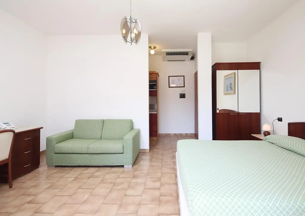Residence Hotel Kriss Deiva Marina 3*,  Italie